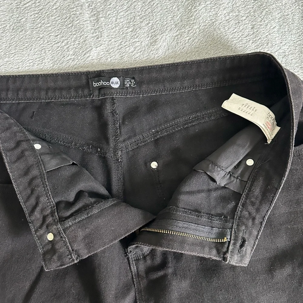 Black ripped jeans with detail - Picture 6 of 6